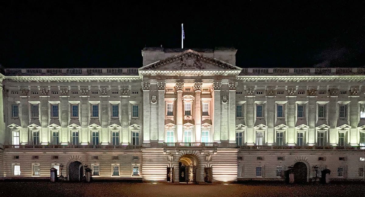 Palacio de Buckingham en Londres donde ver el cambio de guardia gratis