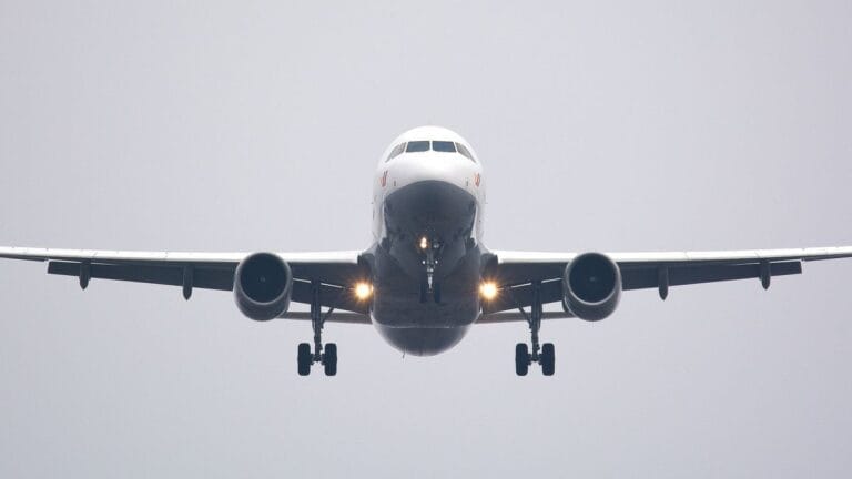 Vuelos a Londres aeropuerto terminal viajeros España
