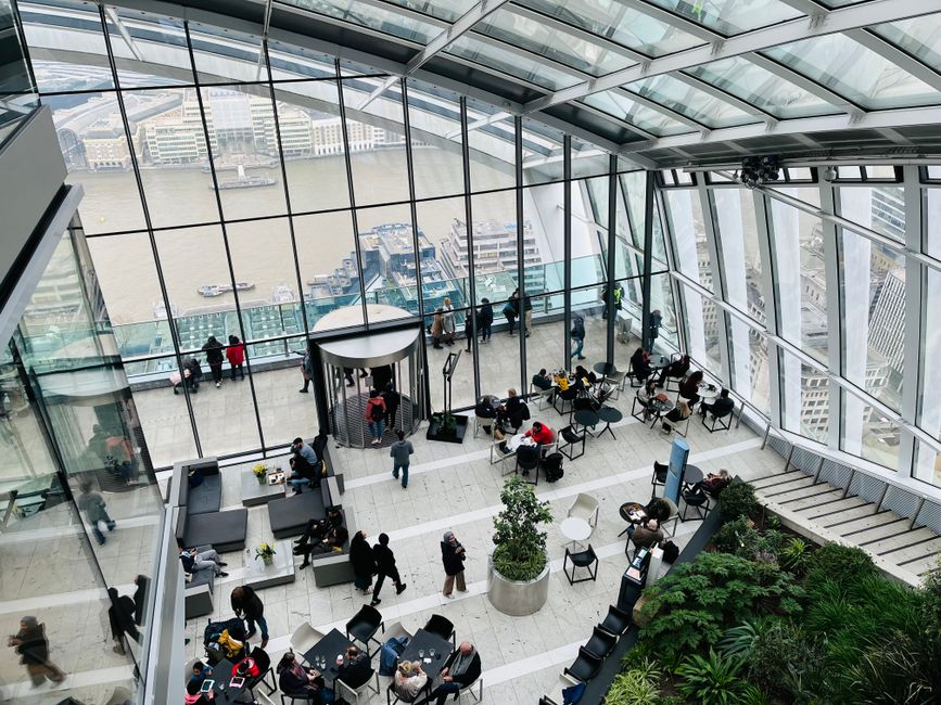 Pasaporte español y ETA del Reino Unido para viajar a Londres