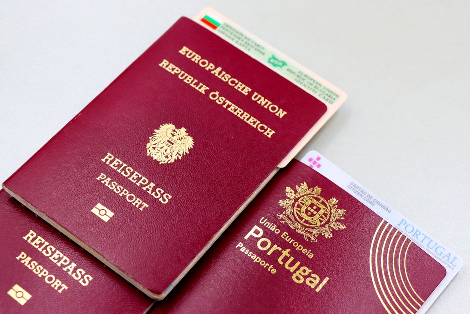 Formulario de la ETA del Reino Unido en pantalla de móvil